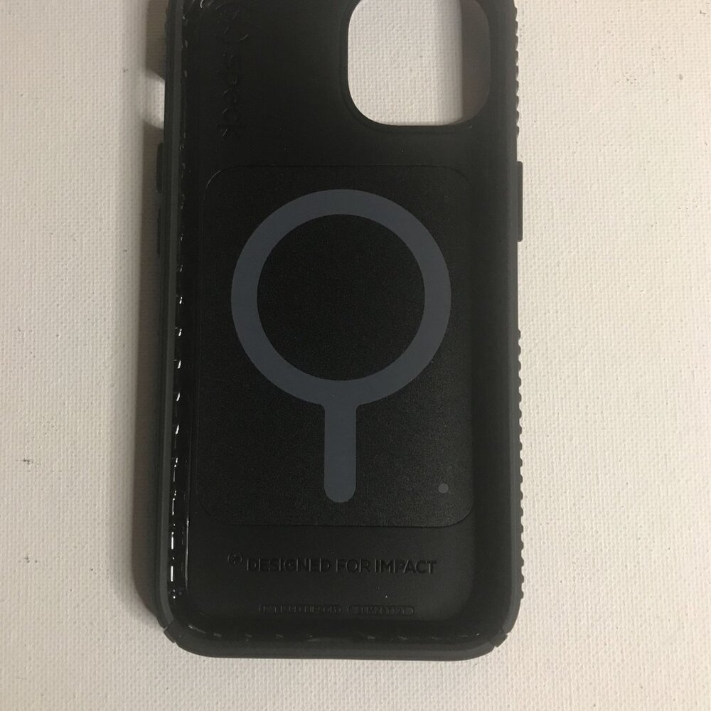 Speck - Presidio2 Grip with Magsafe for iPhone 13 - BLACK - Picture 5 of 8